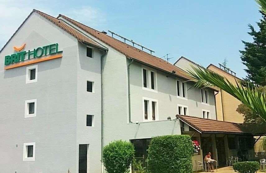Brit Hotel Confort Pau Lons Экстерьер фото