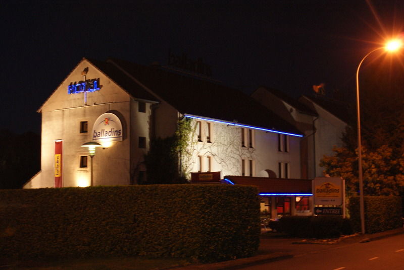 Brit Hotel Confort Pau Lons Экстерьер фото